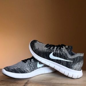 Host Pick 🎉 Nike Free Rn “Oreo” Flyknits